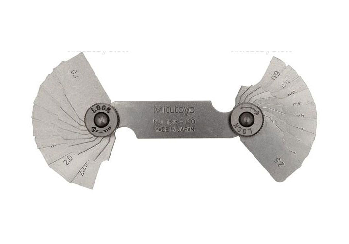 0.4-6mm Dưỡng đo bán kính 18 lá Mitutoyo 186-110